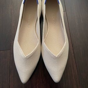 Rothy’s shoes in ecru. Size 8 NIB